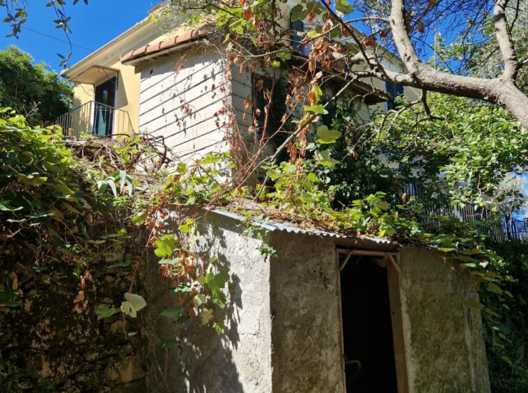 Laura-Immobiliare-vendita-camogli-san-rocco-esterno