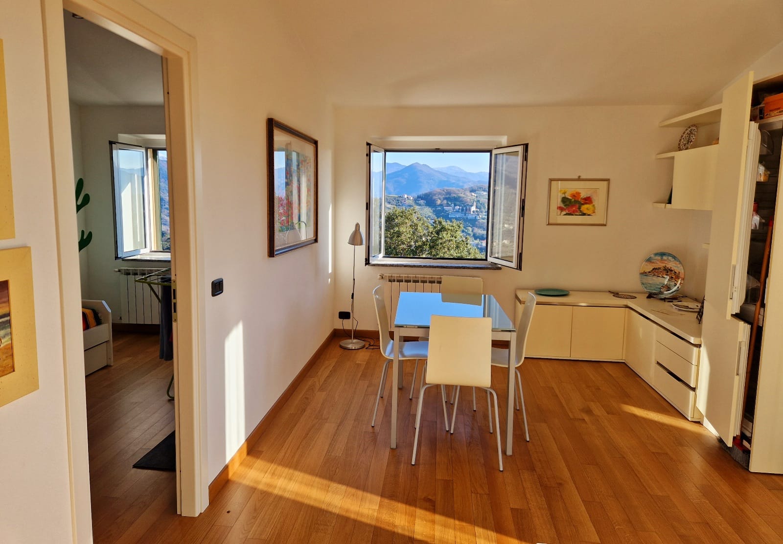 Laura-Immobiliare-vendita-leivi-attico-san-lorenzo-lato-mare-salone