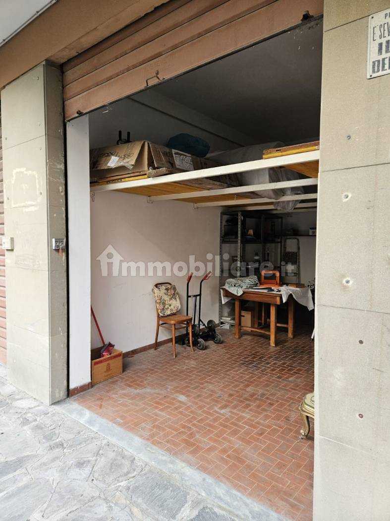 vendesi box auto a chiavari