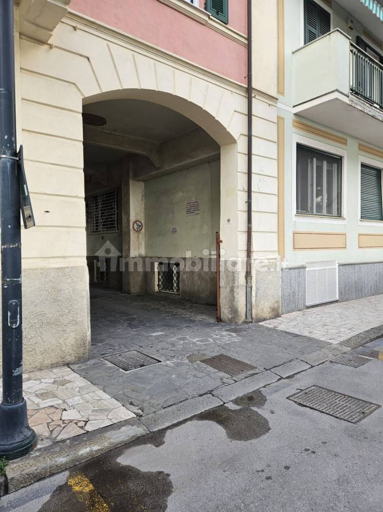 vendesi box auto a chiavari