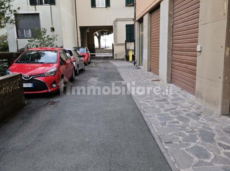 vendesi box auto a chiavari
